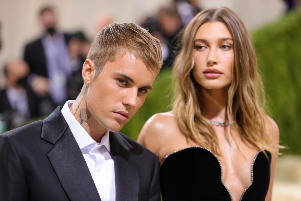 Justin Bieber and Hailey Bieber attend The 2021 Met Gala Celebrating In America: A Lexicon Of Fashion at Metropolitan Museum of Art on September 13, 2021 in New York City.