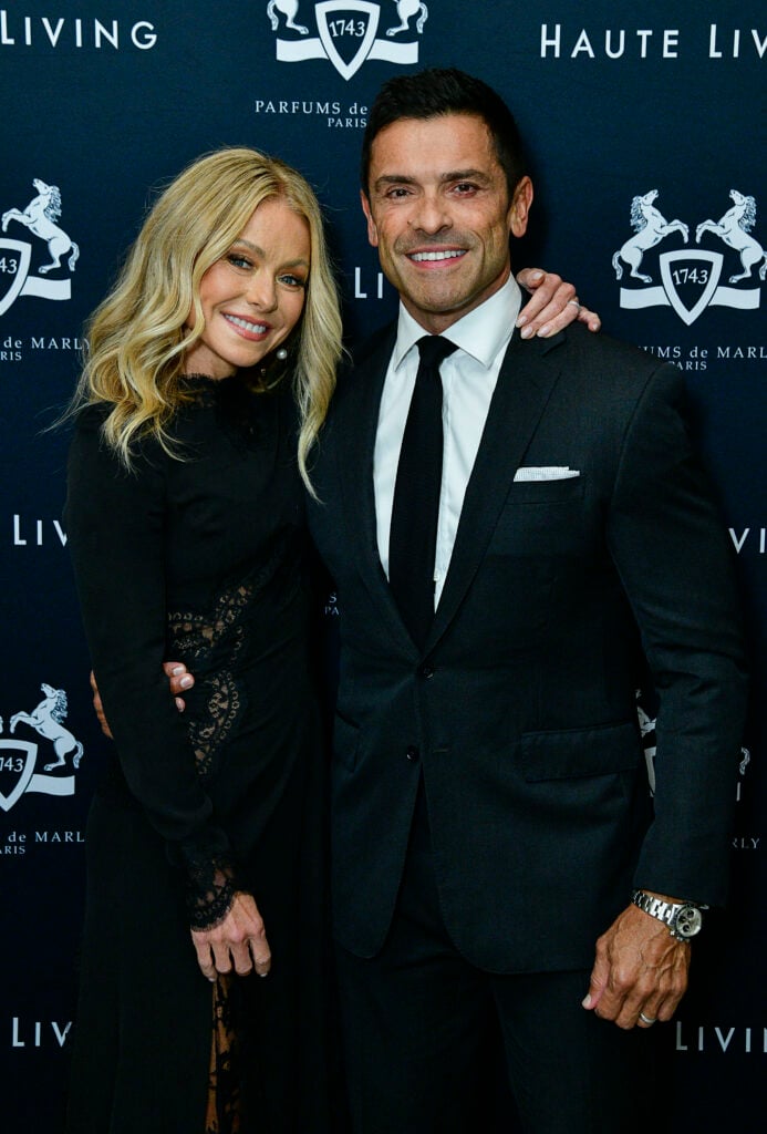 Kelly Ripa and hunky husband Mark Consuelos on September 27, 2022.